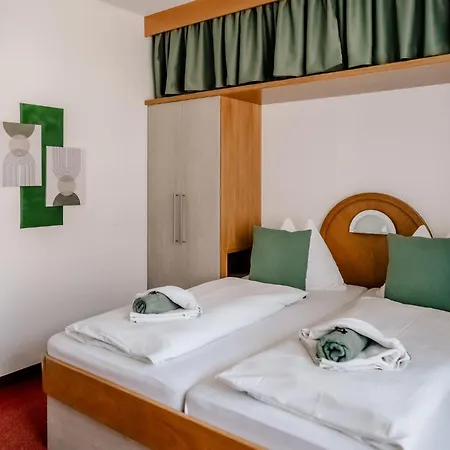 Haus Aschgan 3*