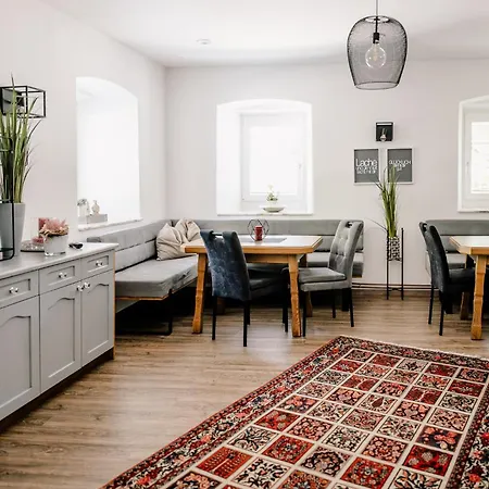 Haus Aschgan 3* فيلاخ