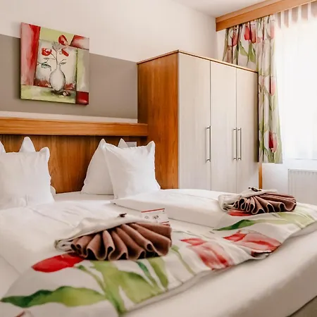 Haus Aschgan 3*