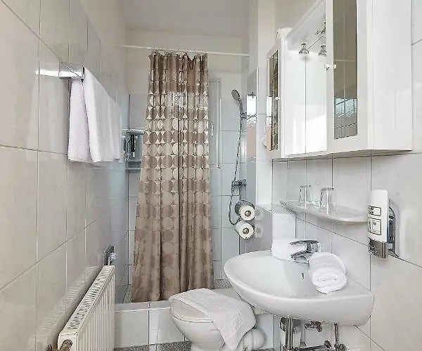 Haus Aschgan Guest house